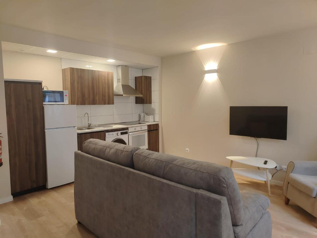 Apartamentos Picasso Alcalá de Henares Kültér fotó