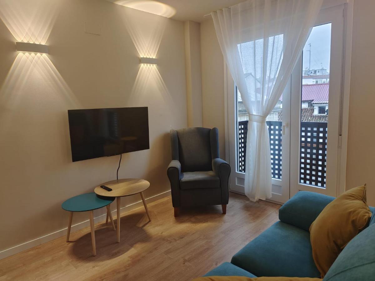 Apartamentos Picasso Alcalá de Henares Kültér fotó