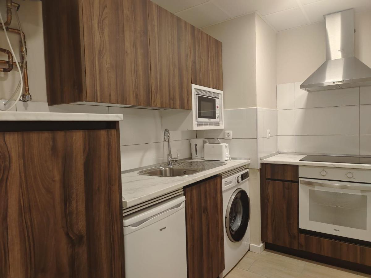 Apartamentos Picasso Alcalá de Henares Kültér fotó